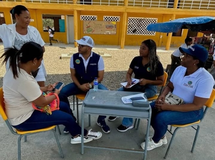 VISITA A LA INSTITUCION EDUCATIVA SAN JOSE DE CAÑO LORO